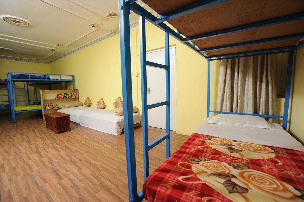 Hotel Himalaya Yoga 카트만두 외부 사진